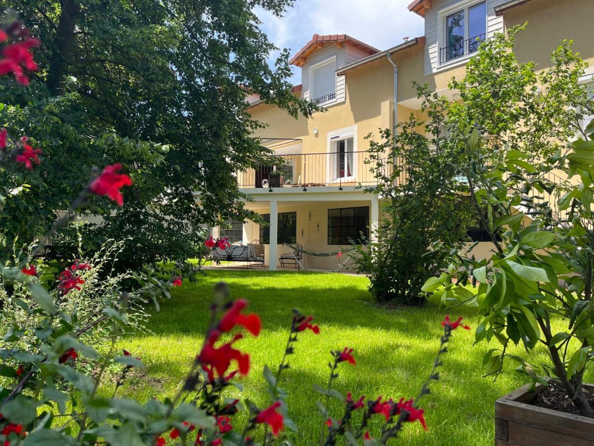 Le Jardin Du Dolaizon: Chambre Rouge Gorge Le Puy-en-Velay Exterior photo